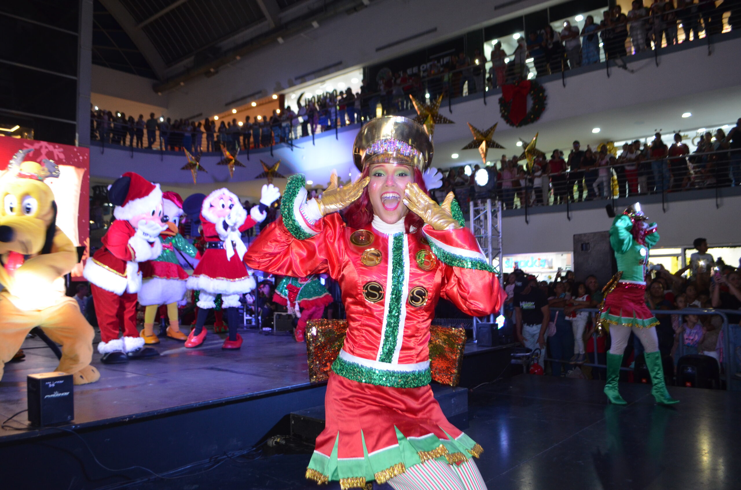 Al ritmo de la gaita el C.C. Las Américas se vistió de Navidad